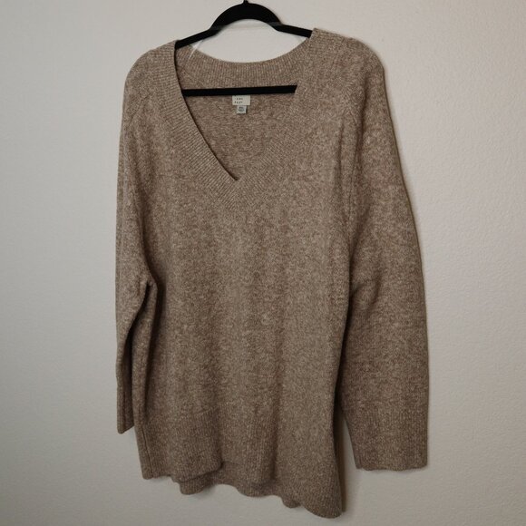 V Neck Sweater - Picture 1 of 3